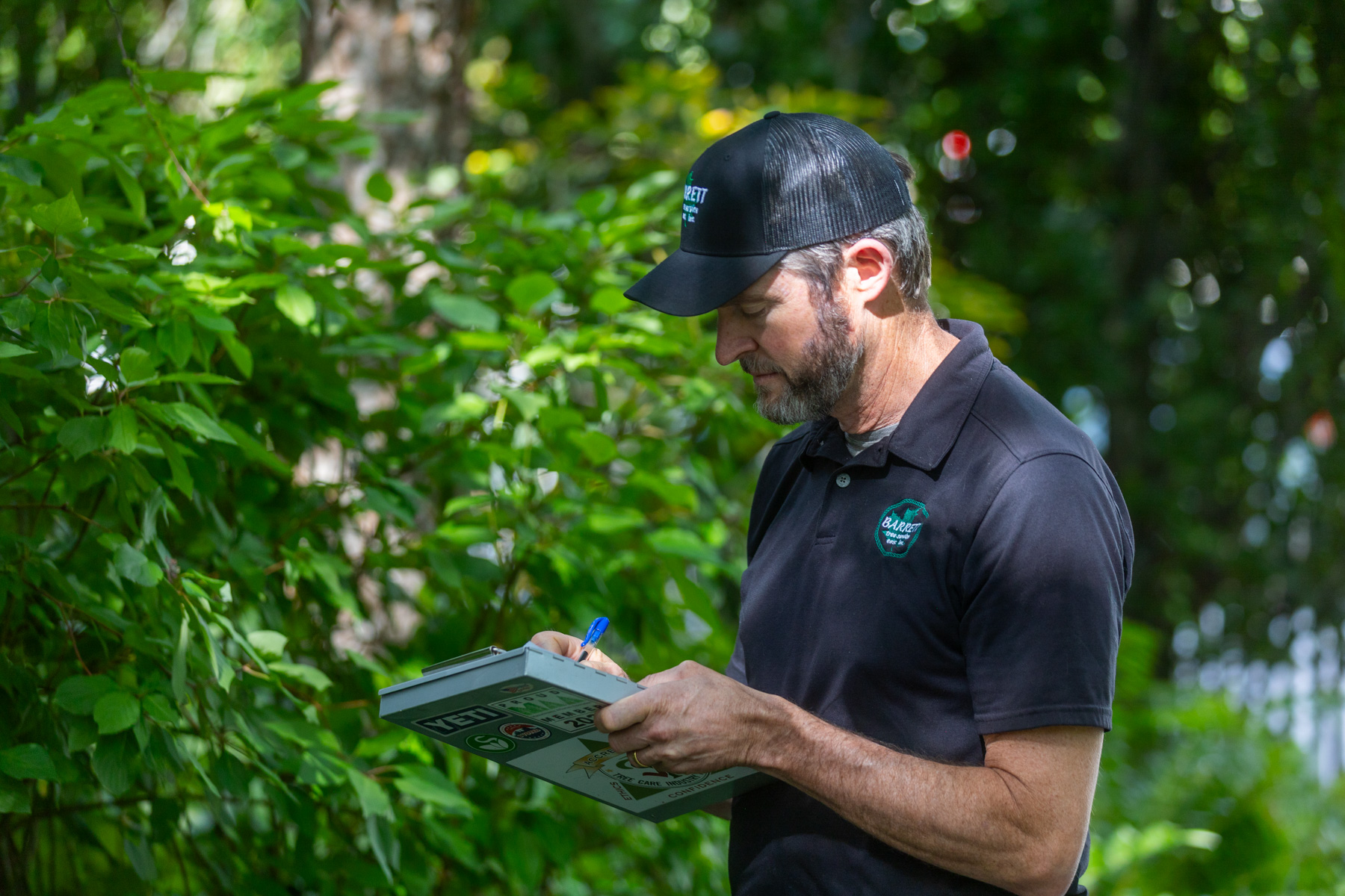 barrett-tree-service-certified-arborist-plant-health-inspection-95