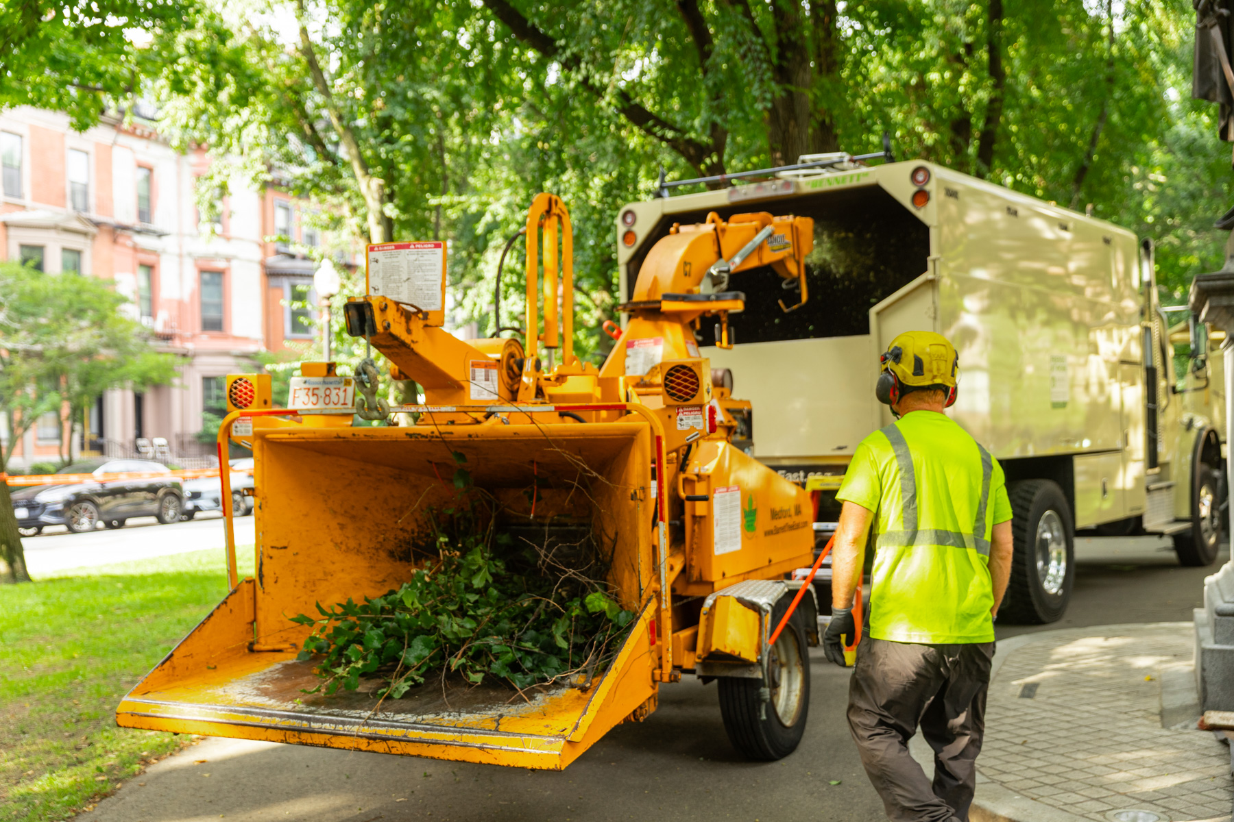 barrett-tree-service-tree-service-groundsmen-feeding-branches-into-chipper-day3-072